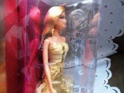 BARBIE 50 GOLD MAIN_07